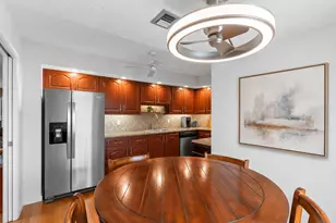 625 Oaks Dr, Pompano Beach, FL 33069 - Photo 4