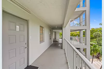 625 Oaks Drive #405, Pompano Beach, FL 33069 - Photo 48