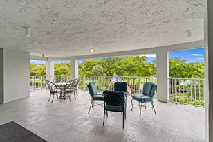 625 Oaks Dr, Pompano Beach, FL 33069 - Photo 54