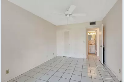 332 Sheffield N, West Palm Beach, FL 33417 - Photo 14