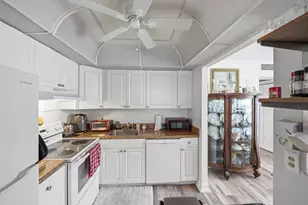 30 Waterford B, Delray Beach, FL 33446 - Photo 12