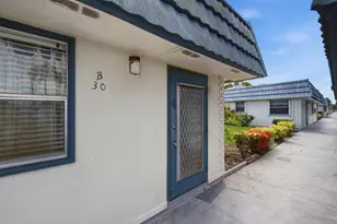 30 Waterford B, Delray Beach, FL 33446 - Photo 4