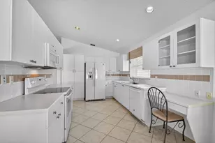 11769 Castellon Ct, Boynton Beach, FL 33437 - Photo 6