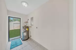 301 N 65th Way, Hollywood, FL 33024 - Photo 46