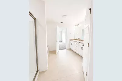 2801 E Louise Circle, Port Saint Lucie, FL 34953 - Photo 10