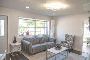 702 SW 1st St, Delray Beach, FL 33444 - Photo 8
