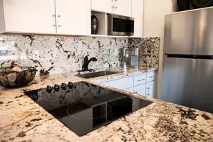 702 SW 1st St, Delray Beach, FL 33444 - Photo 10