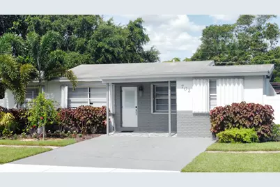 702 SW 1st Street, Delray Beach, FL 33444 - Photo 2