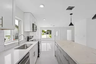 537 NW 2nd Terrace, Deerfield Beach, FL 33441 - Photo 6