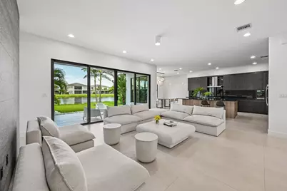 17070 Rainbow Falls Trail, Boca Raton, FL 33496 - Photo 8