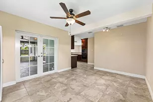 301 SE 3rd St, Deerfield Beach, FL 33441 - Photo 16
