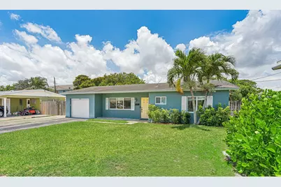 301 SE 3rd Street, Deerfield Beach, FL 33441 - Photo 2