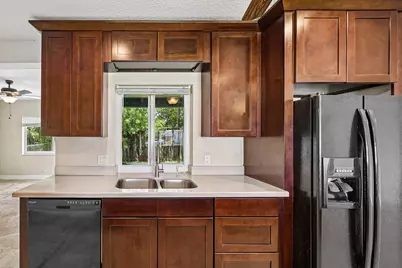 301 SE 3rd Street, Deerfield Beach, FL 33441 - Photo 14