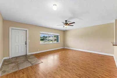 301 SE 3rd Street, Deerfield Beach, FL 33441 - Photo 4