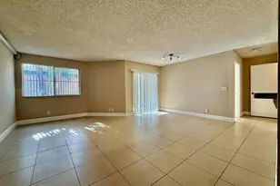 9901 Westview Dr, Coral Springs, FL 33076 - Photo 2