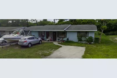 808 N Lake Drive, Fort Pierce, FL 34982 - Photo 1