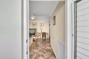 40 SE 13th St, Boca Raton, FL 33432 - Photo 6