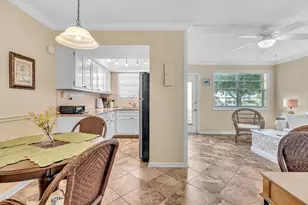 40 SE 13th St, Boca Raton, FL 33432 - Photo 14