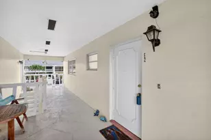 2755 NE 28th Ave, Lighthouse Point, FL 33064 - Photo 4