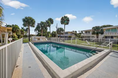 2755 NE 28th Avenue #E2, Lighthouse Point, FL 33064 - Photo 28