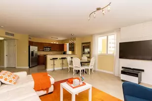 2001 N Ocean Blvd, Fort Lauderdale, FL 33305 - Photo 12