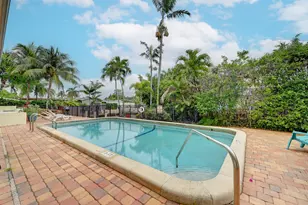 410 SW 15th St, Pompano Beach, FL 33060 - Photo 1