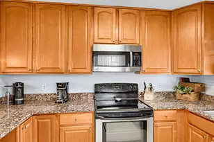 410 SW 15th St, Pompano Beach, FL 33060 - Photo 10