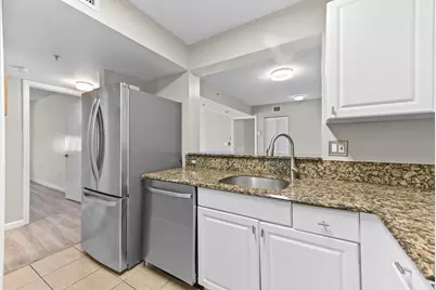 2711 Ocean Club Boulevard #207, Hollywood, FL 33019 - Photo 10