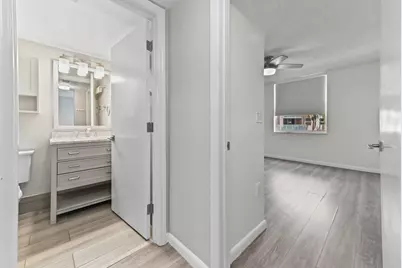 2711 Ocean Club Boulevard #207, Hollywood, FL 33019 - Photo 12