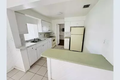 6400 NW 30th Street, Sunrise, FL 33313 - Photo 8