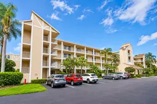 7351 Kinghurst Dr, Delray Beach, FL 33446 - Photo 1