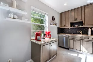 184 Piedmont D, Delray Beach, FL 33484 - Photo 4