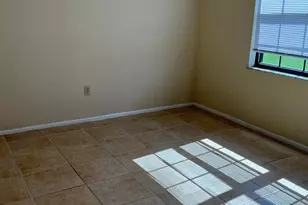 1537 SE Arenson Ln, Port Saint Lucie, FL 34952 - Photo 6