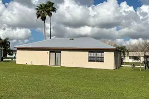 1537 SE Arenson Ln, Port Saint Lucie, FL 34952 - Photo 8