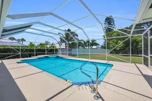 521 Cypress Cir, Tequesta, FL 33469 - Photo 10