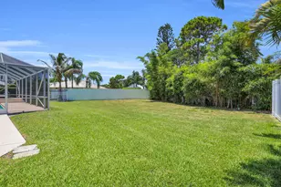 521 Cypress Cir, Tequesta, FL 33469 - Photo 14