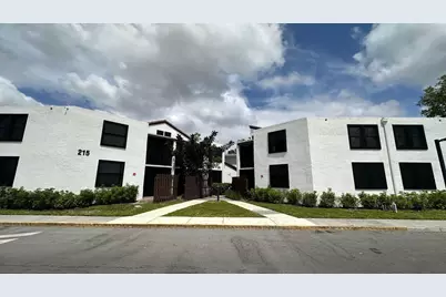 215 Lake Pointe Drive #101, Oakland Park, FL 33309 - Photo 16