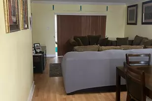 9905 Twin Lakes Dr, Coral Springs, FL 33071 - Photo 2
