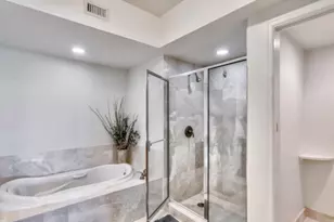 2650 Lake Shore Dr, Riviera Beach, FL 33404 - Photo 16