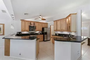 2719 Oak Tree Ln, Oakland Park, FL 33309 - Photo 6