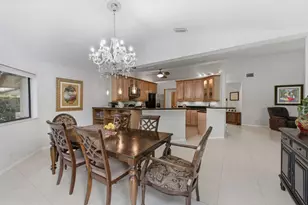 2719 Oak Tree Ln, Oakland Park, FL 33309 - Photo 10