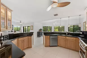 2719 Oak Tree Ln, Oakland Park, FL 33309 - Photo 8