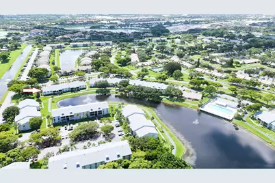 1013 Green Pine Boulevard #H2, West Palm Beach, FL 33409 - Photo 2