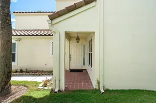 6240 NW 76th Ct, Parkland, FL 33067 - Photo 4