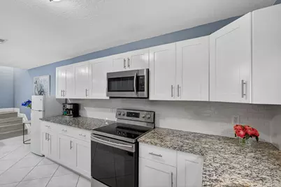 2399 Lena Lane, West Palm Beach, FL 33415 - Photo 14