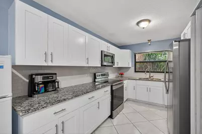 2399 Lena Lane, West Palm Beach, FL 33415 - Photo 14