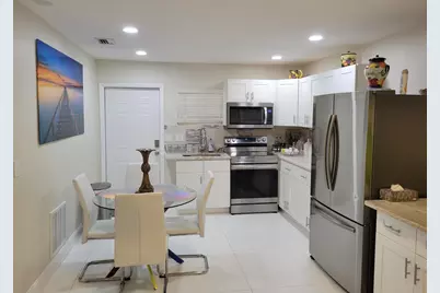 3124 NE Skyline Drive #B, Jensen Beach, FL 34957 - Photo 4