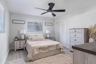542 NW 47th Ave, Plantation, FL 33317 - Photo 6