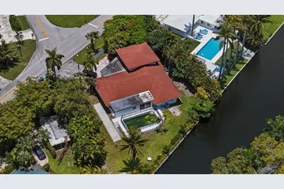 11401 W Biscayne Canal Road, Miami, FL 33161 - Photo 6