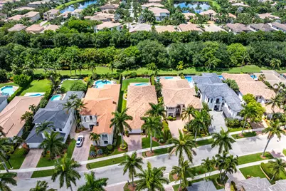 8102 Valhalla Drive, Delray Beach, FL 33446 - Photo 34